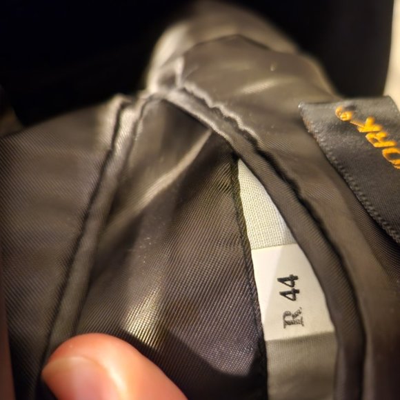 Jones New York Men's Grey Suit - Picture 6 of 7